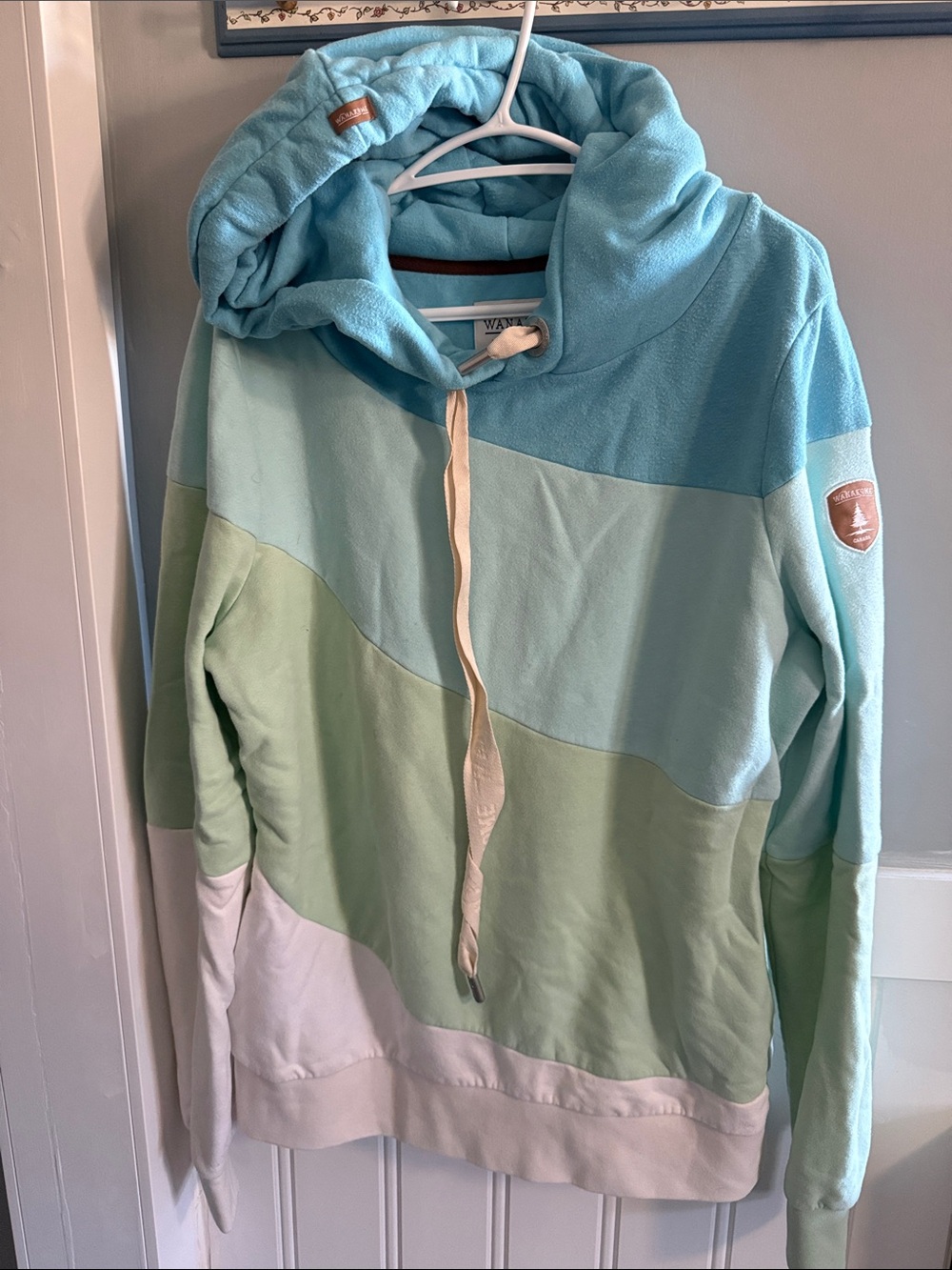 Wanakome Women’s Pastel Colorblock Teddy Hoodie - Blue, Mint, Cream